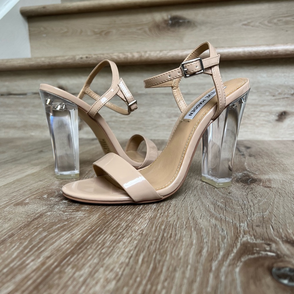 STEVE MADDEN- VALLERY nude patent leather clear block heel- NEW
